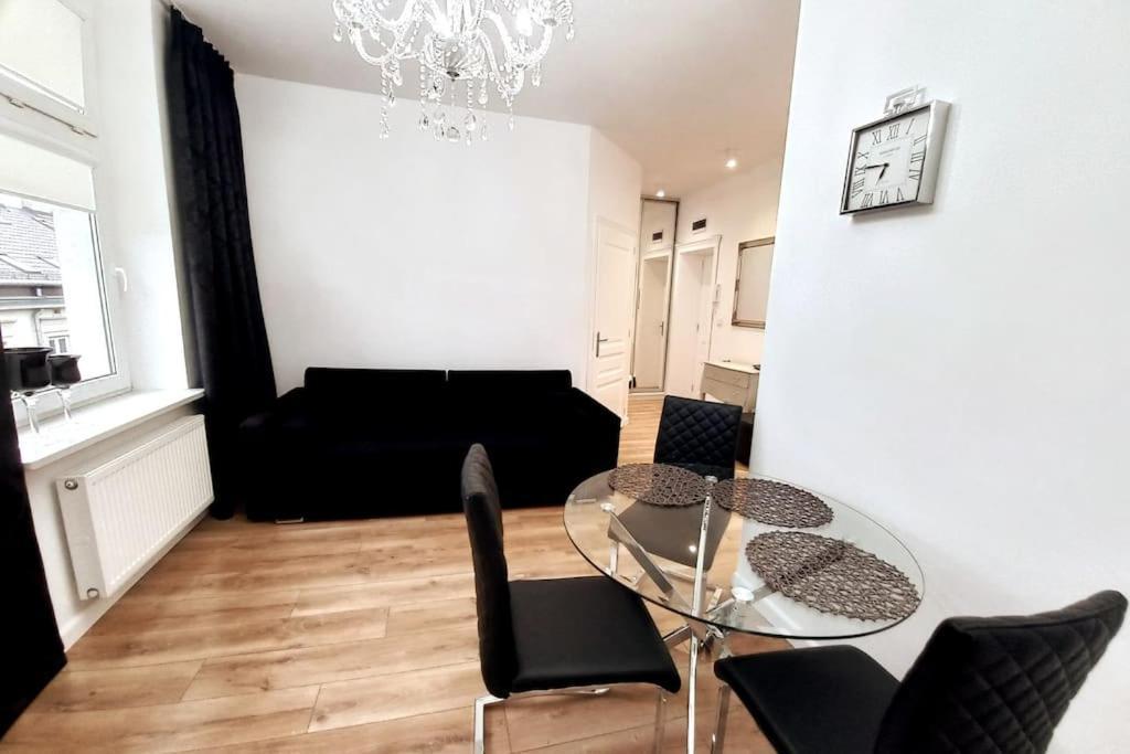 Old Town - Traugutta Street Apartment คราคูฟ ภายนอก รูปภาพ