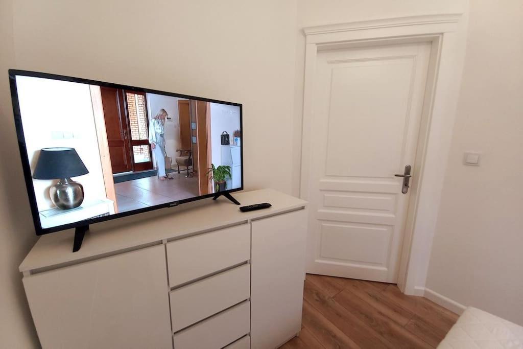 Old Town - Traugutta Street Apartment คราคูฟ ภายนอก รูปภาพ